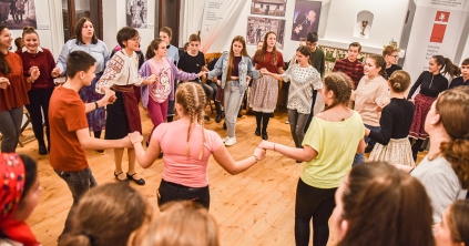 Fiatalok a középpontban